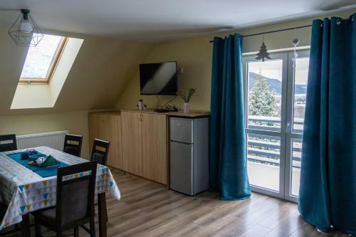 Pokoje Go?cinne 4 Pory Roku