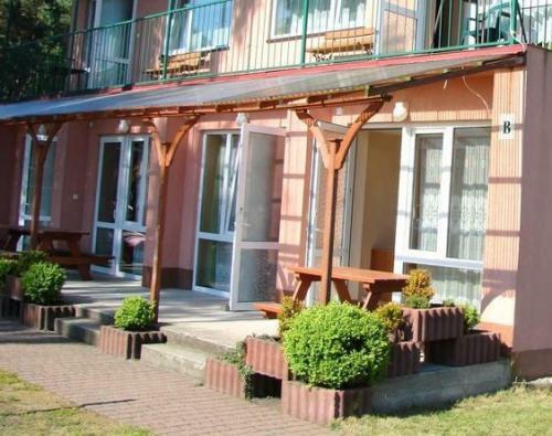 Hotel Ow Heljan Mi?dzywodzie