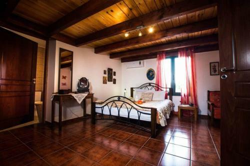 Ariadni's Traditional House