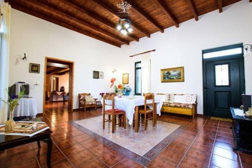 Ariadni's Traditional House