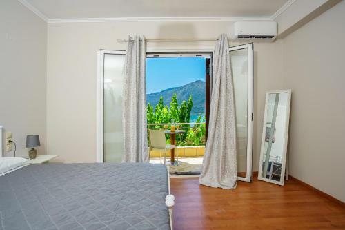 Thea Family Apartment