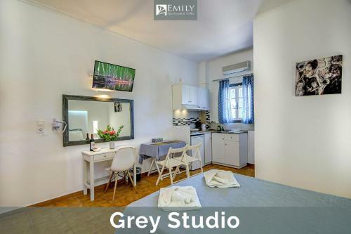 Emily Apartments Dassia
