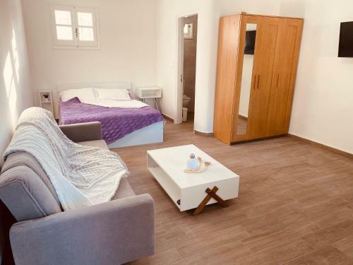 Apartamento Louvros Luxury Suittes