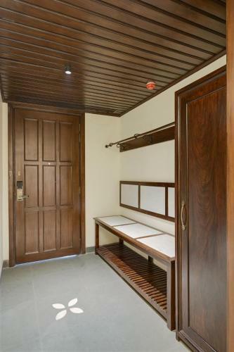 Brahma Niwas - Best Lake View Hotel In Udaipur