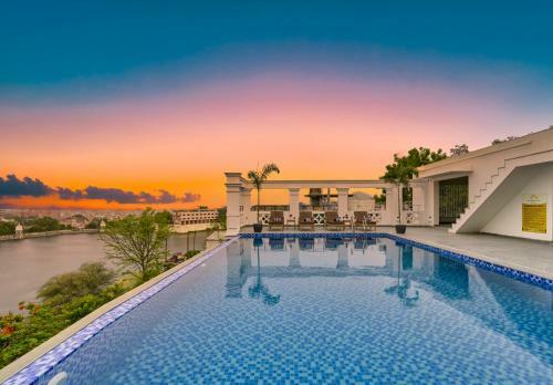 Brahma Niwas - Best Lake View Hotel In Udaipur