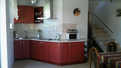 Lodge Barwy Lata