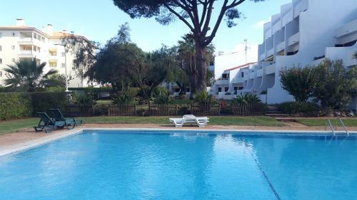 Apartamento Casal Das Alfarrobeiras, 7