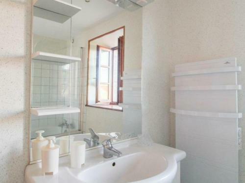 G�te �chandelys, 4 Pi�ces, 6 Personnes - Fr-1-630-142