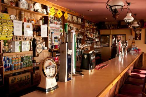 Bed & Breakfast Foleys Bar & Restaurant