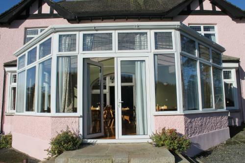 Hostal Riversdale Farm Guest House And Leisure Centre