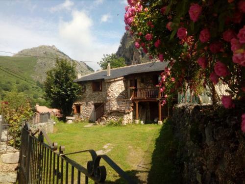 Apartamentos Casas Rurales La Laguna