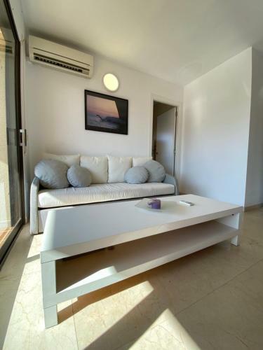 Apartamento Seaview Wifi + 2 Rooms + Pool