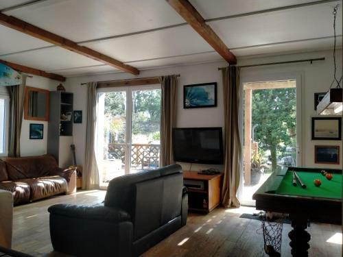 Albergue Shifting Sands Surf Camp