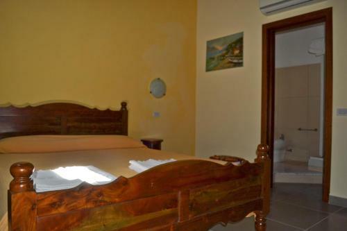 Hostal Casa Vacanze Santa Lucia