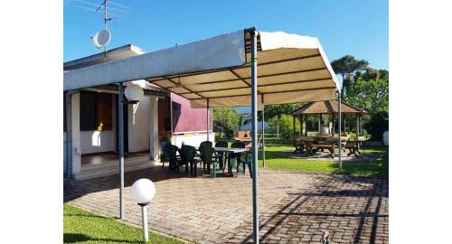 'fausty' - Villa 4/6 Posti A 300 Mt Dal Mare