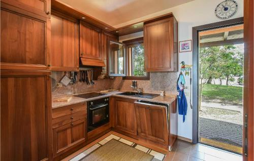 Awesome Home In Isola Albarella With 2 Bedrooms