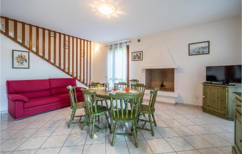 Three-bedroom Holiday Home In Albarella Ro