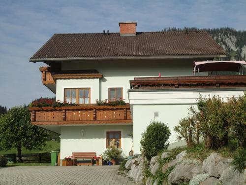 Apartamento Ferienwohnung Hierzegger