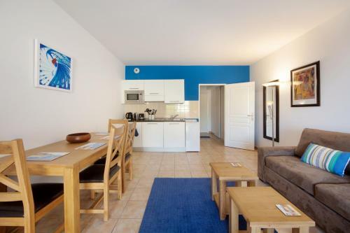 Apartamento Monaco, Sea View, Bright Studio