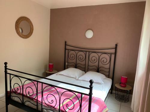 Villa De 100m2 Avec Grande Piscine Priv�e