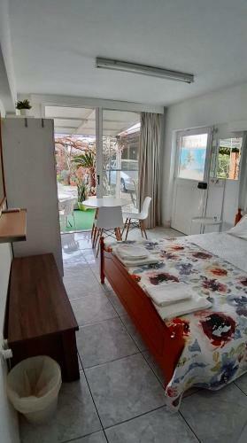 Hostal Independent Bedroom With Private Wc+shower