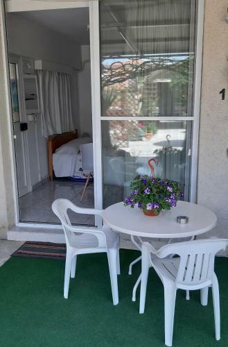 Hostal Independent Bedroom With Private Wc+shower