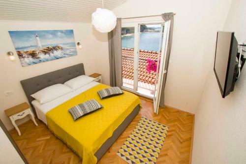 Apartment Ana Bratus