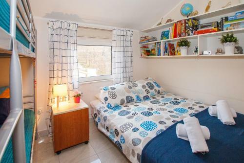 Novi Paradise House