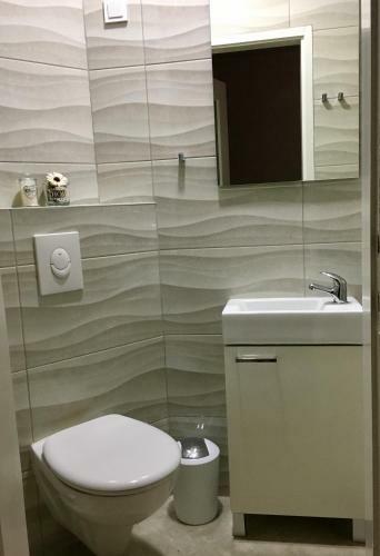 Hostal Apartment & Rooms Laura