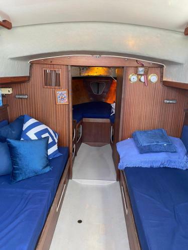 The Vintage Houseboat