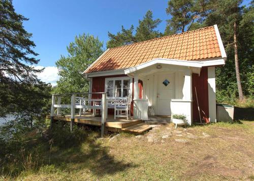 Sj�stuga Vid Bunn Gr�nna - Uddastugan