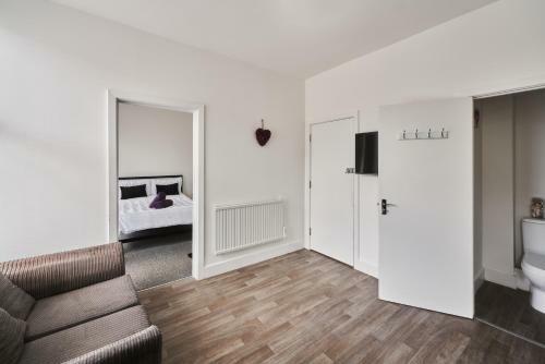 Apartamento Modern Central Studio And One Bed Flats Close To The Beach