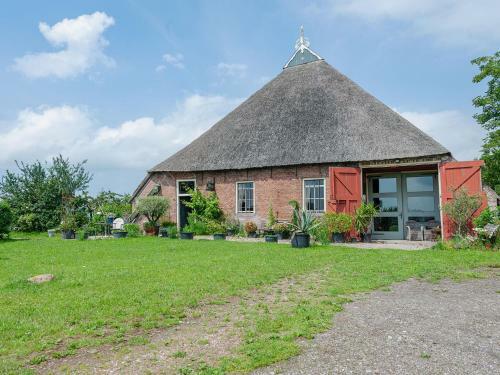 Cozy Apartment In Burum With Forest Nearby