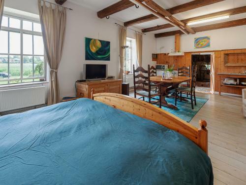 Cozy Apartment In Burum With Forest Nearby