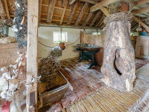 Cozy Apartment In Burum With Forest Nearby