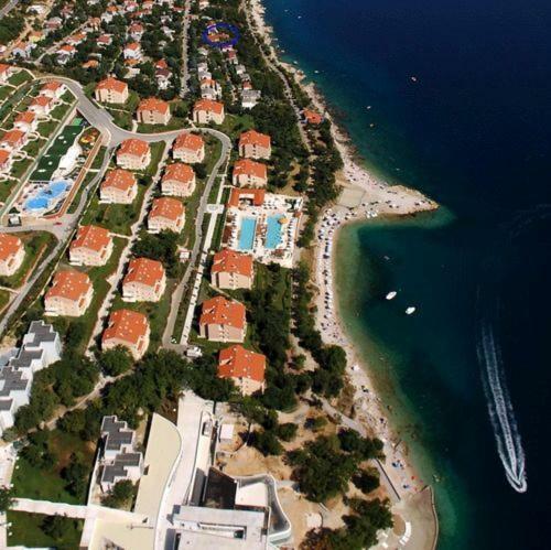 Apartamentos Villa Stefi (30m From The Sea)