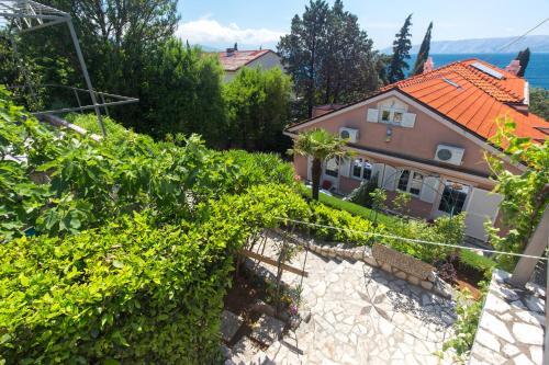 Apartamentos Villa Stefi (30m From The Sea)
