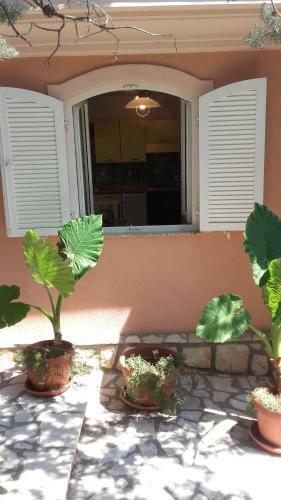 Apartamentos Villa Stefi (30m From The Sea)