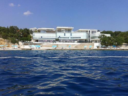 Apartamentos Villa Stefi (30m From The Sea)