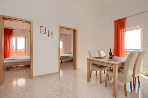 Apartments Orange Medulin