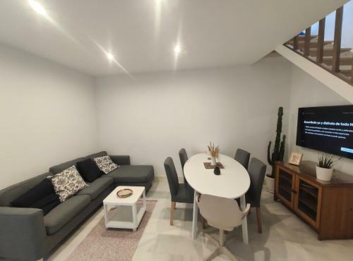 Apartamento �tico D�plex Tranquilo Vistas Al Mar Centro De Conil