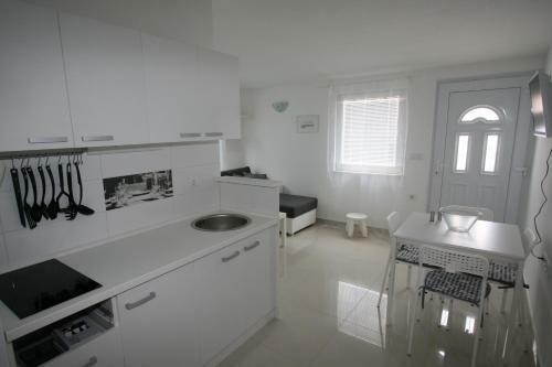 Apartmani Popovi? Nin