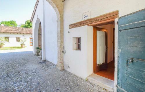 Stunning Home In Cordovado With 4 Bedrooms
