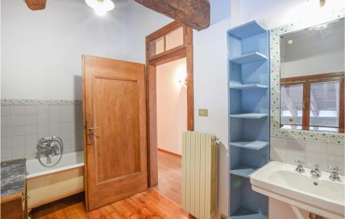 Stunning Home In Cordovado With 4 Bedrooms