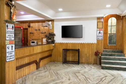 Hostal Zinhos Beach Resort Titos Lane