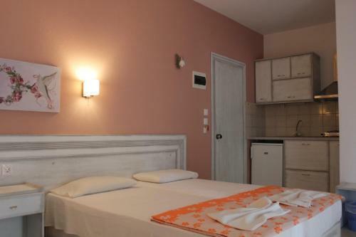 Katerina Apartments And Studios