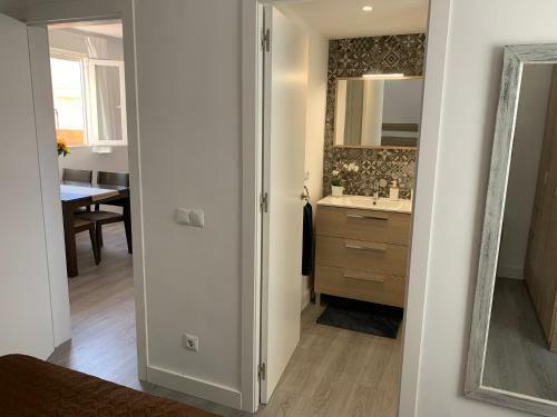 Apartamento Con Terraza Y Parking Privado