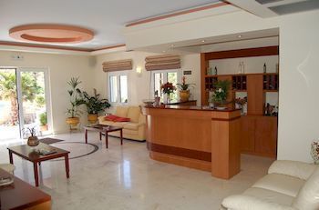 Aparthotel Kanakis Apartments