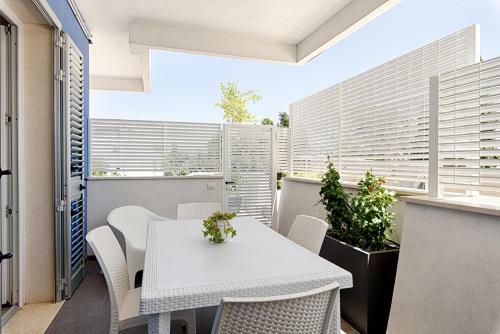 Rivabella Deluxe Apartments