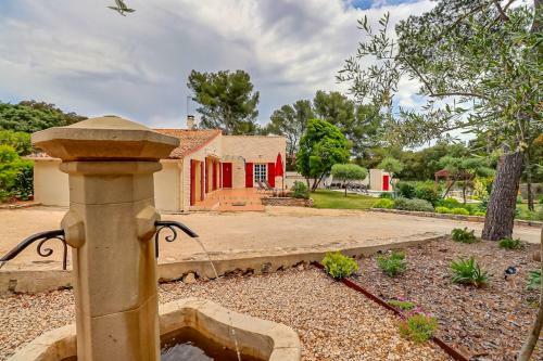 Villa Le Petit Paradis N�mois